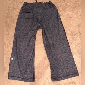 Lululemon Capri lounge pants size 12